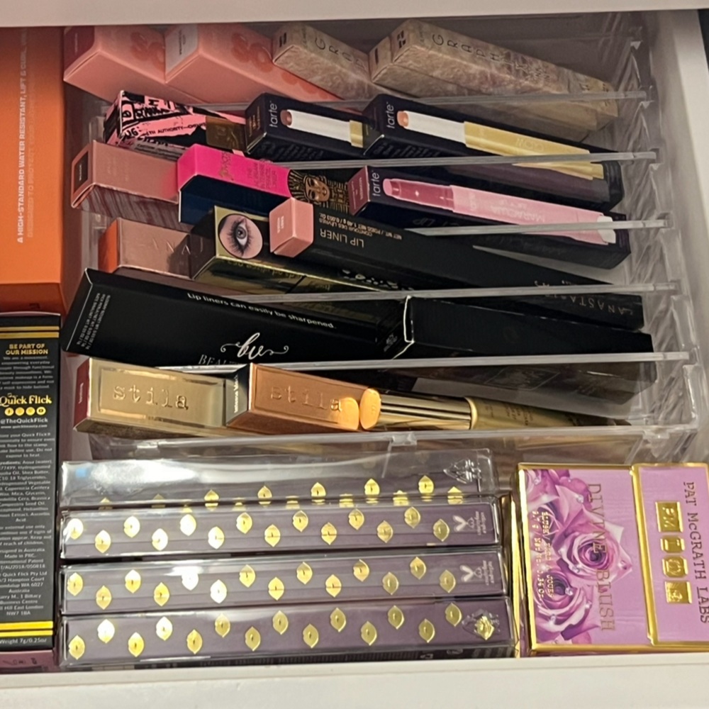 HIGH-END Mystery Box ($100.00) - Picture 16 of 16
